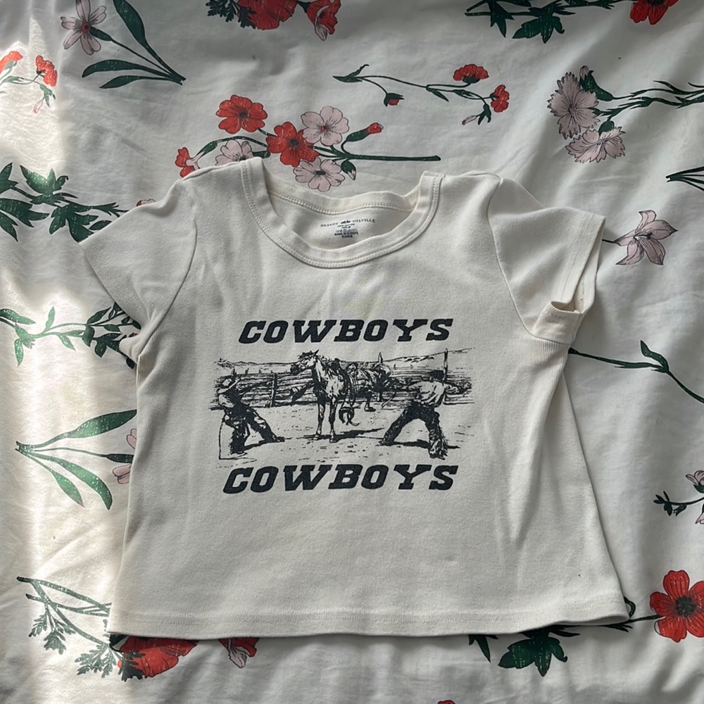 brandy melville cowboys crop top